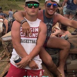 Meet your Posher, Izzy